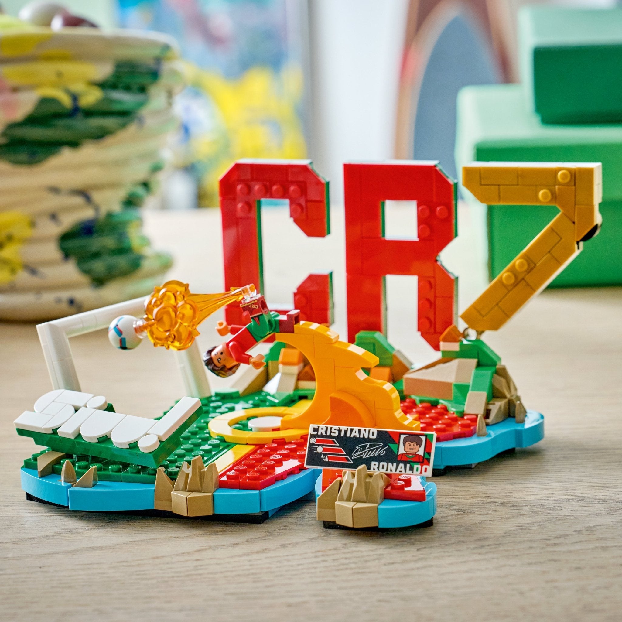 LEGO® Editions Cristiano Ronaldo – Soccer Highlights 43012 Toy - Image 6