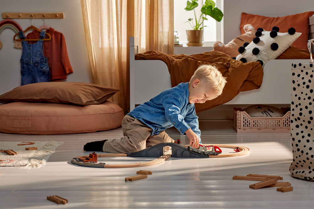 BRIO Railway Starter Set Toy - Image 14