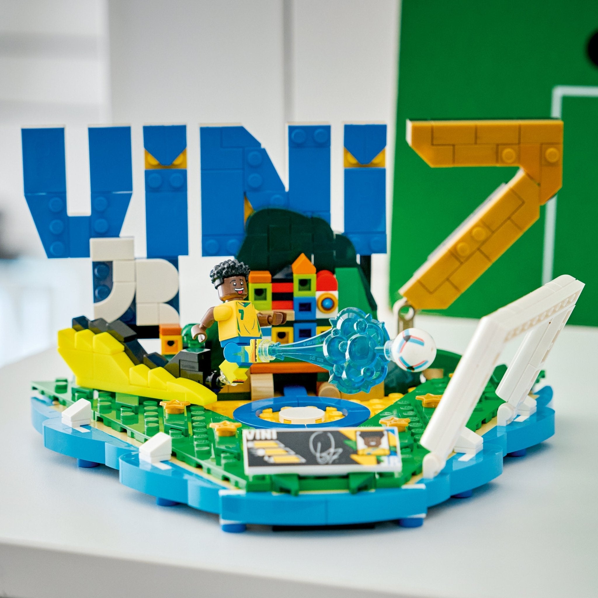 LEGO® Editions Vini Jr. – Soccer Highlights 43027 Toy - Image 6