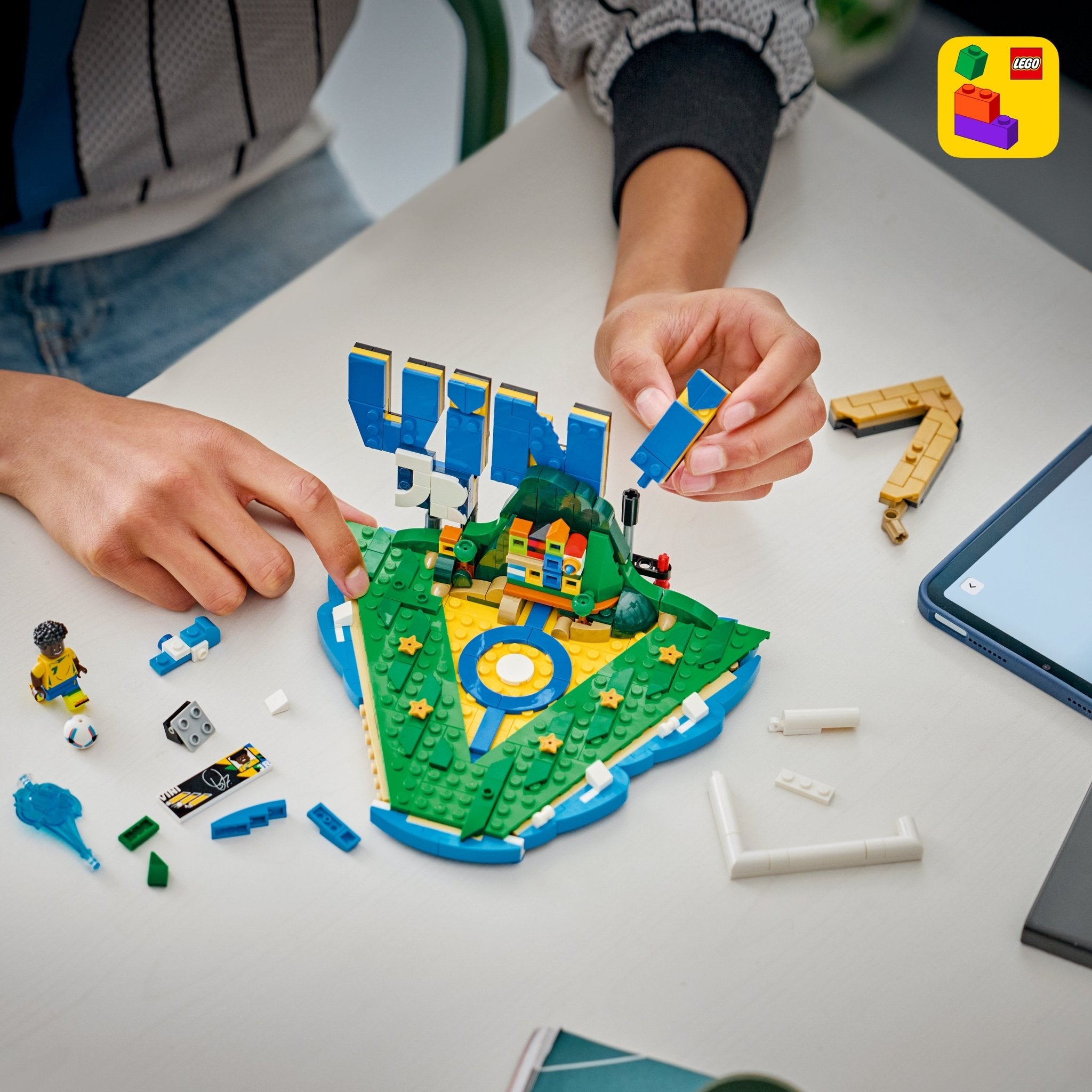 LEGO® Editions Vini Jr. – Soccer Highlights 43027 Toy - Image 7