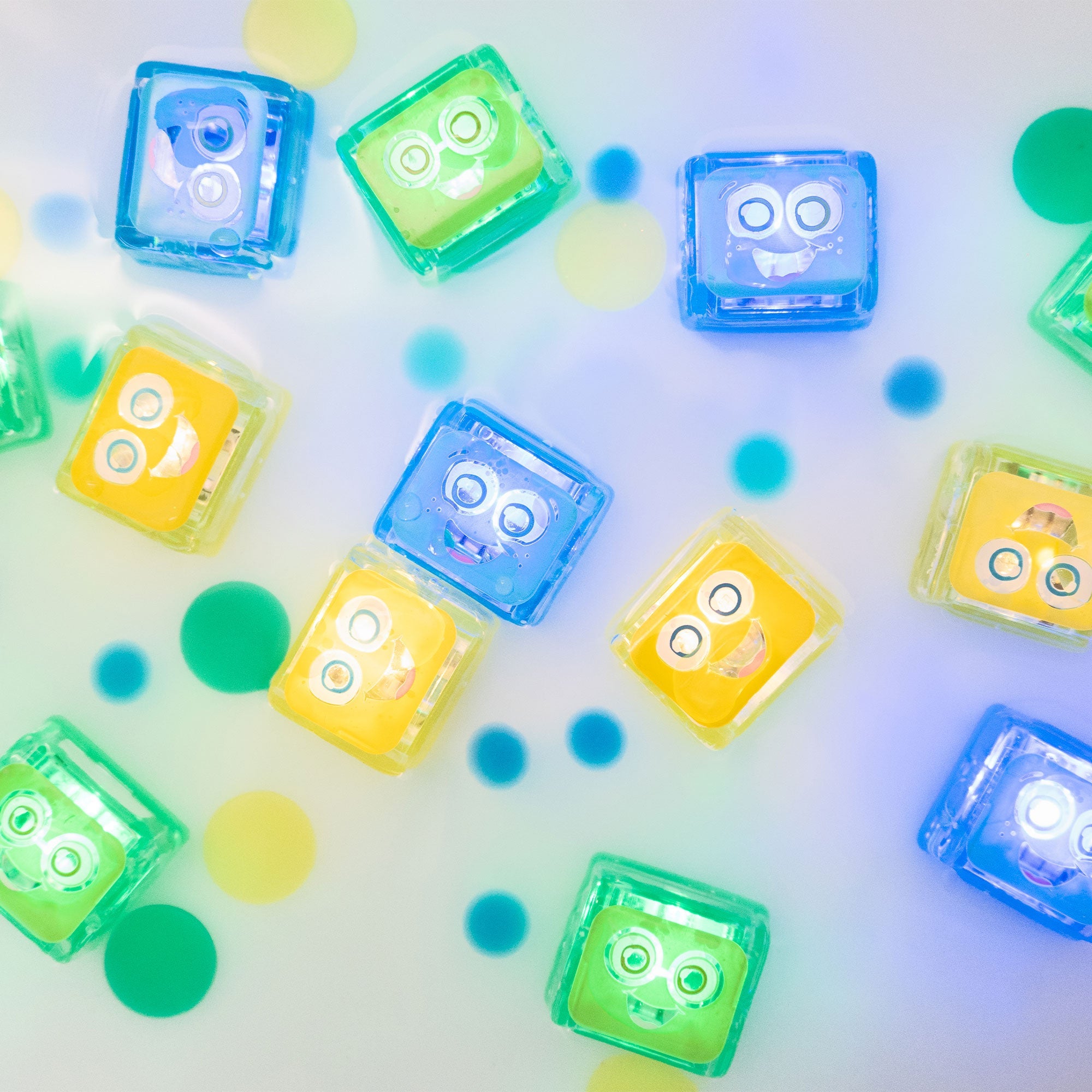 Glo Pals - Light Up Cubes 4pk - Pippa - Green - Image 3