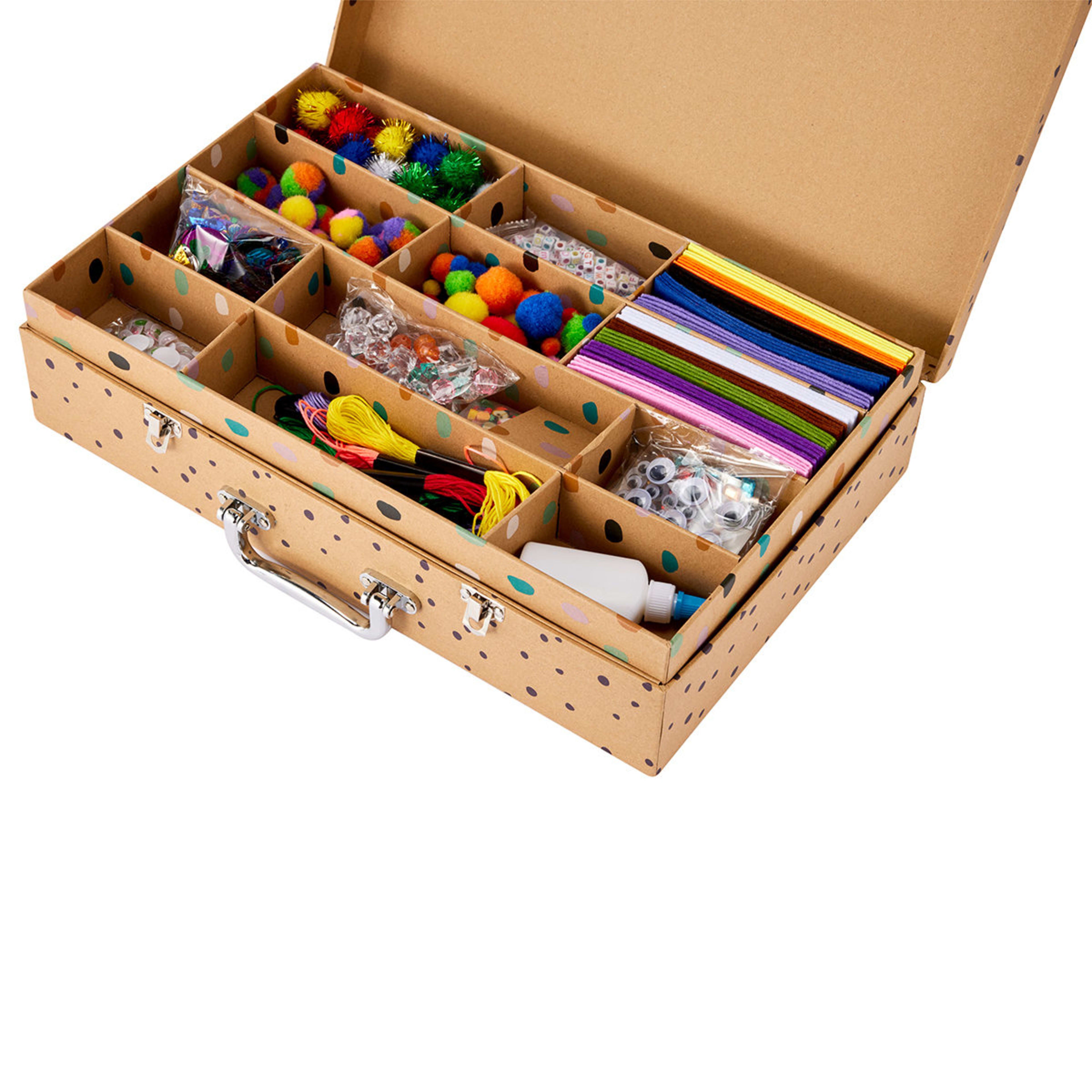 Made By Mastermind Toys MMT Mega Accessory Kit Bag - Image 5