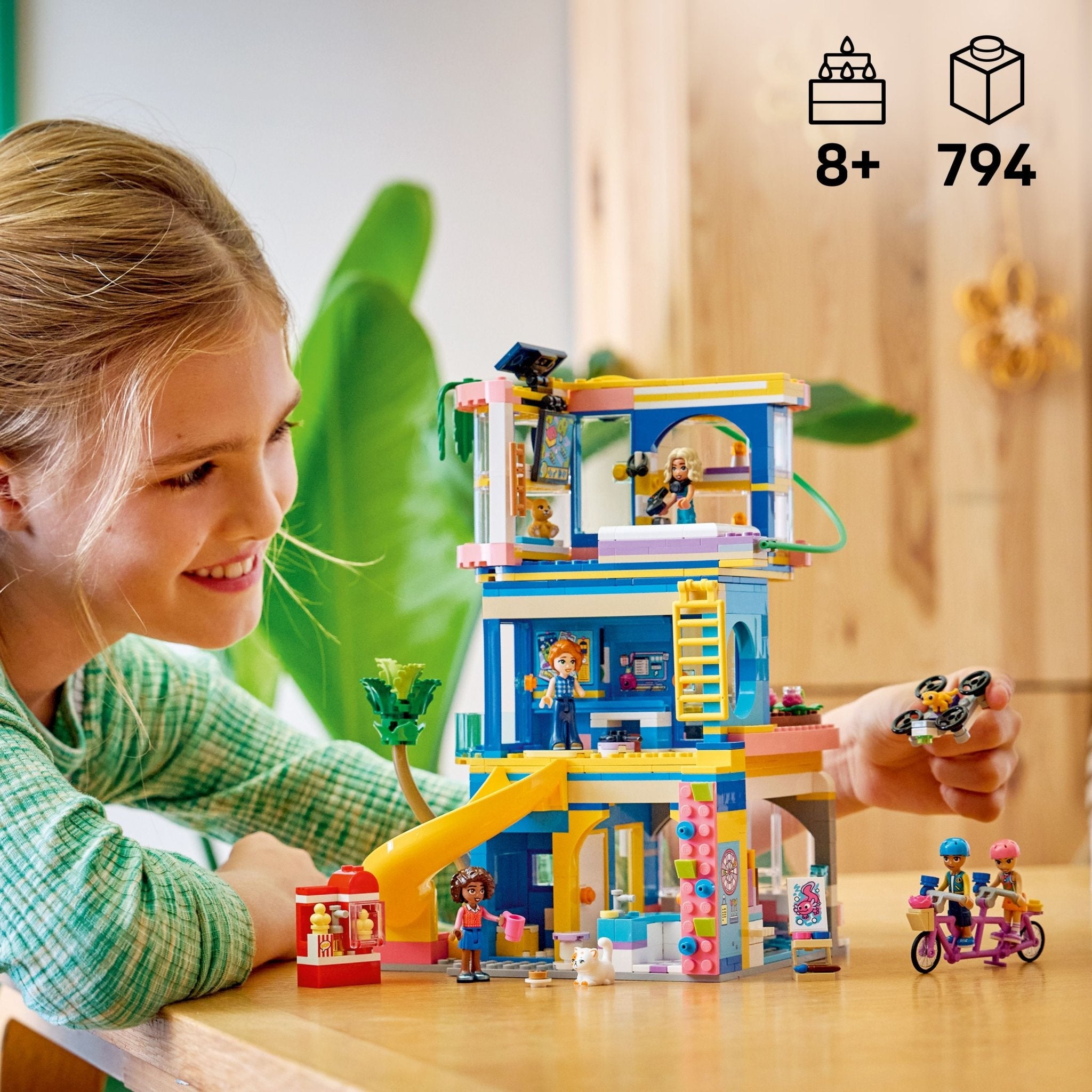 LEGO® Friends LEGO® He lake Club House 42689 Toy - Image 2