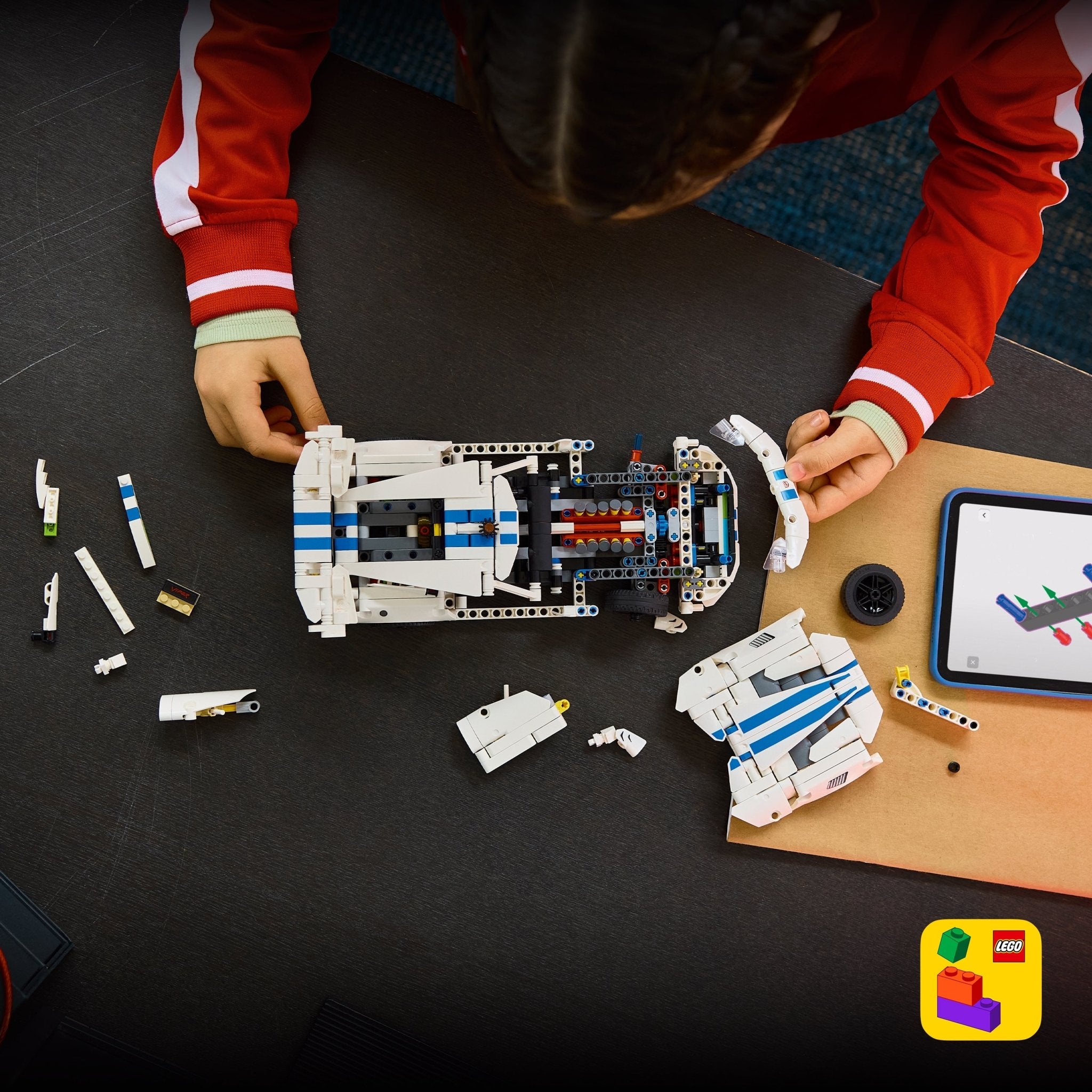 LEGO® Technic Dodge Viper GTS-R Sports Car 42234 Toy - Image 4