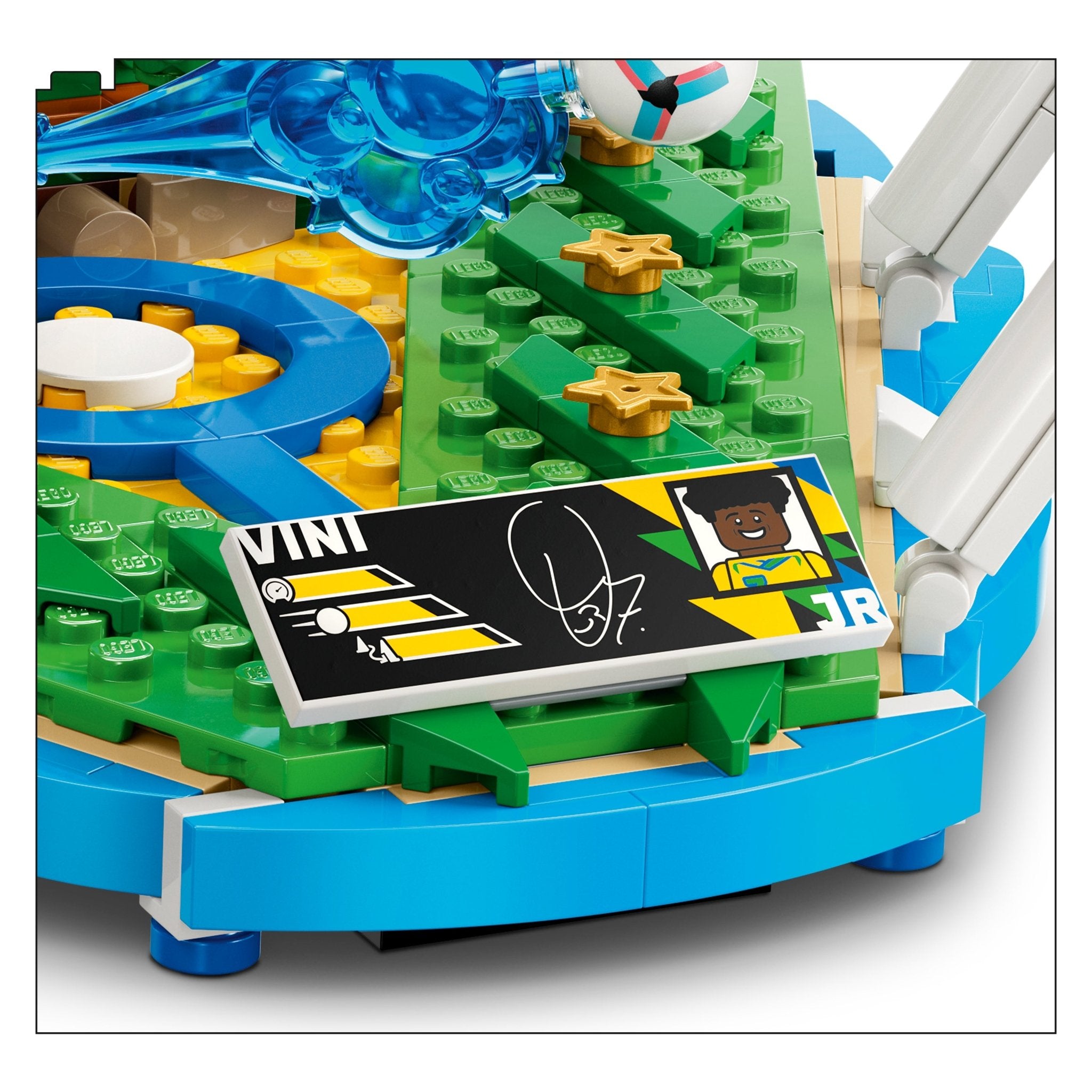 LEGO® Editions Vini Jr. – Soccer Highlights 43027 Toy - Image 4
