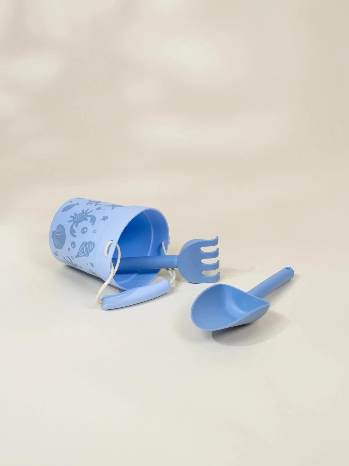 Coco Village Silicone Beach Bucket & Accessories (3 pcs) - Under the sea Toy - Image 2