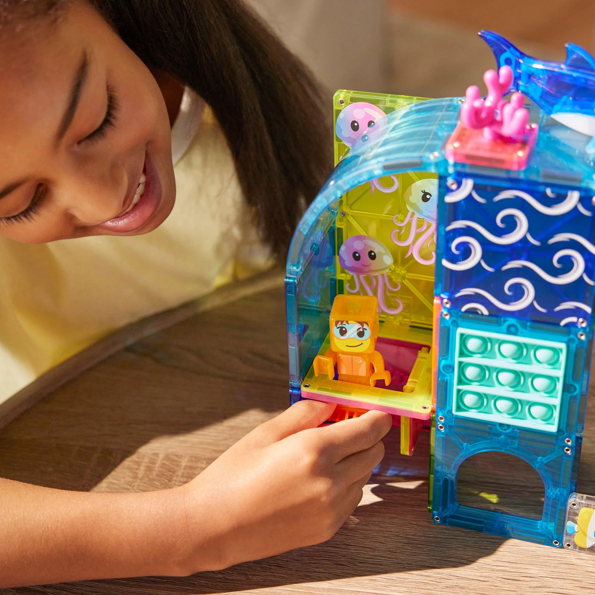 The Original MAGNA-TILES® Undersea Adventure 58-Piece Toy - Image 4