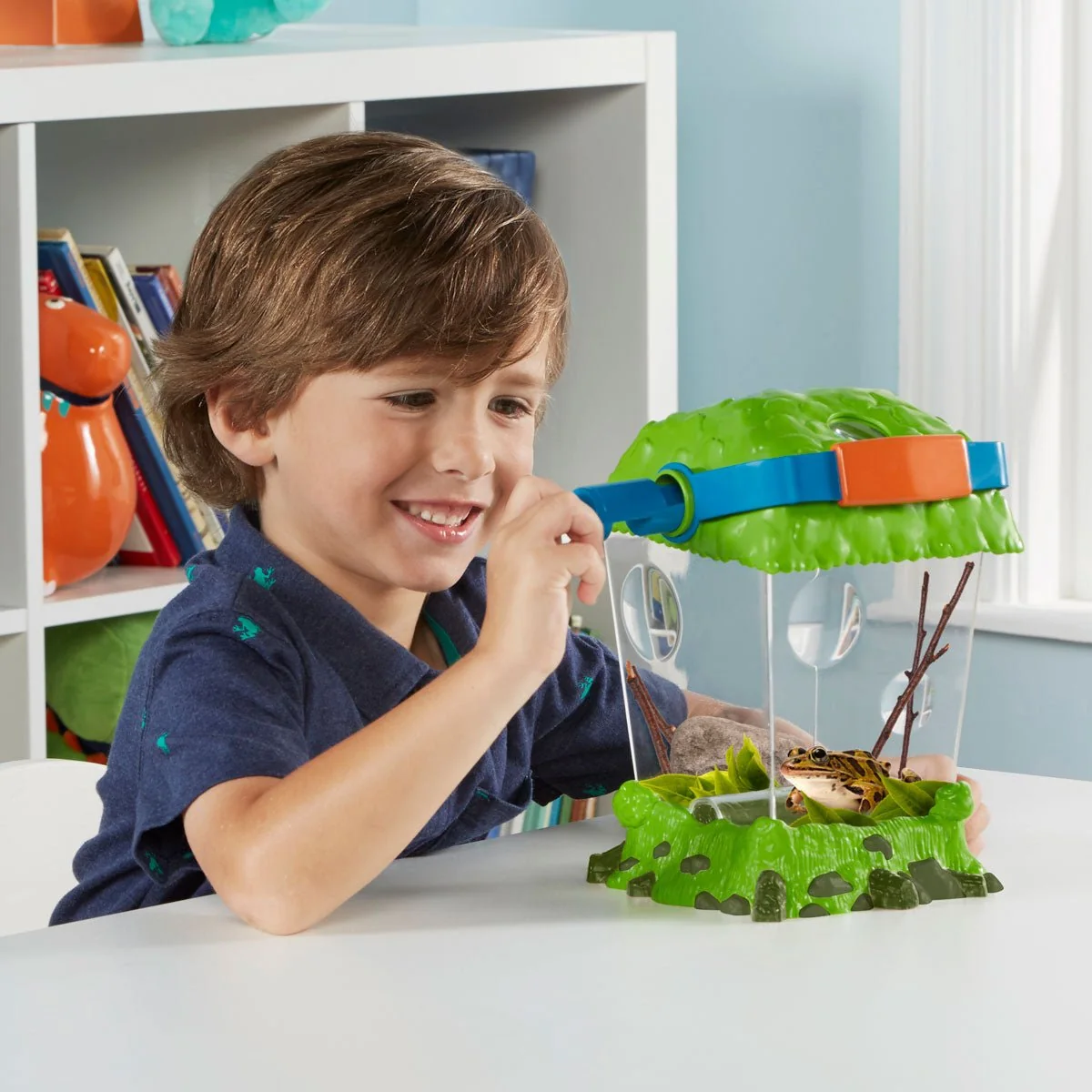 Educational Insights GeoSafari® Jr. Critter Habitat Container - Image 2